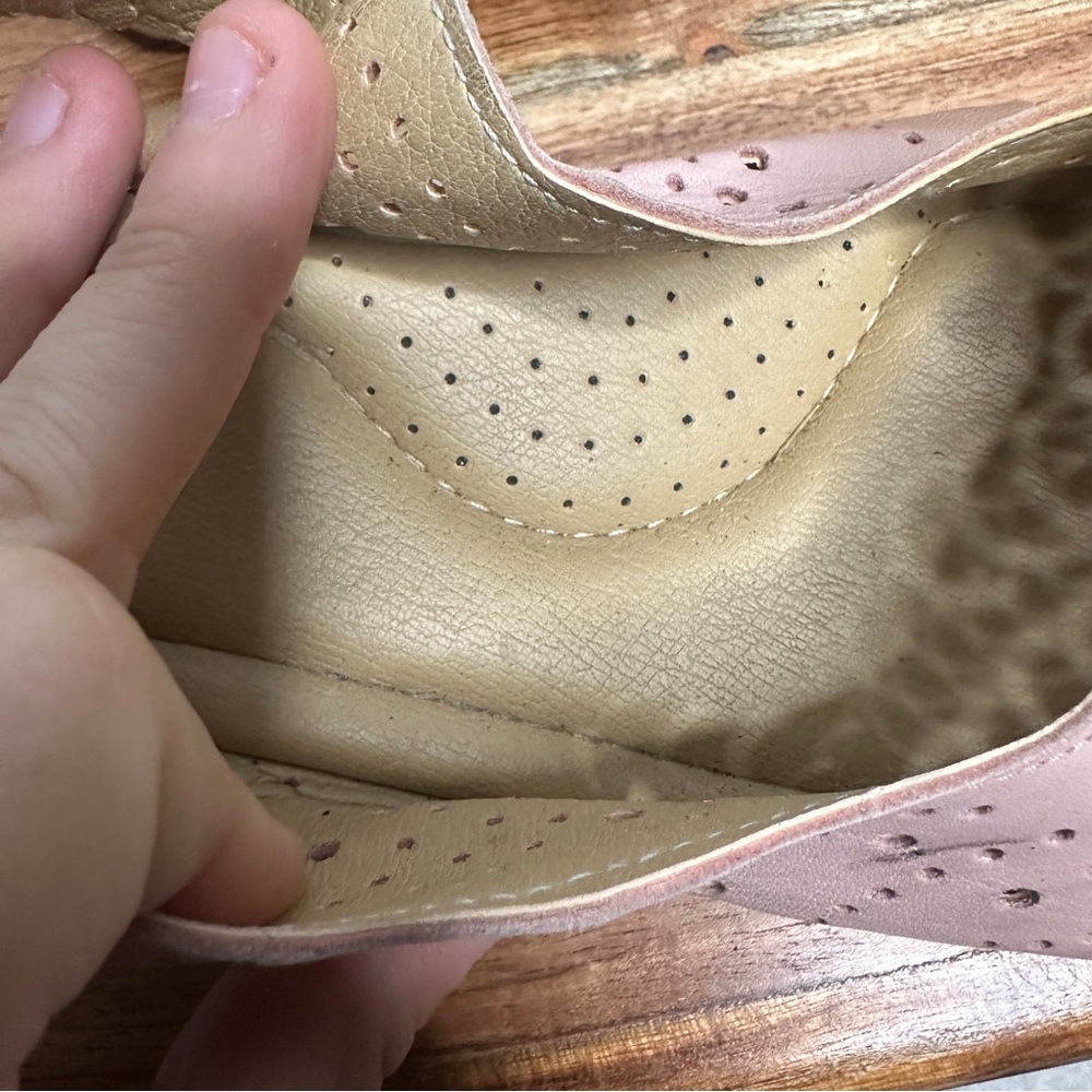EUC Spring Step Women's Pink Perforated Wedges Size 11 US / 42 UK - Picture 10 of 14